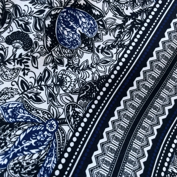 Talbots Size 4P Floral Skirt - Picture 6 of 9